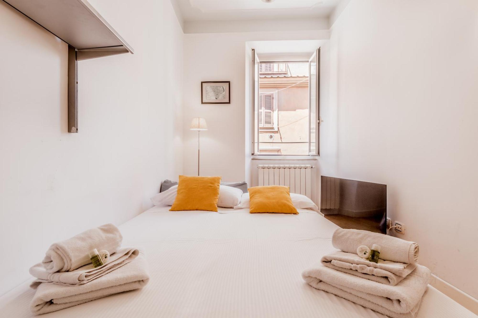 Bbhome Comfort Near Colosseum Apartment
